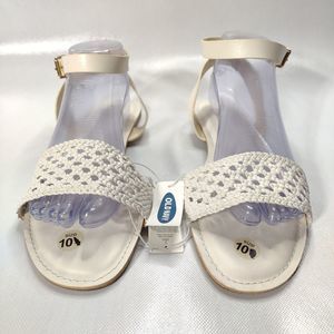 Old Navy Women’s White Basket Weave Faux Leather Flat Ankle Strap Sandals Sz 10